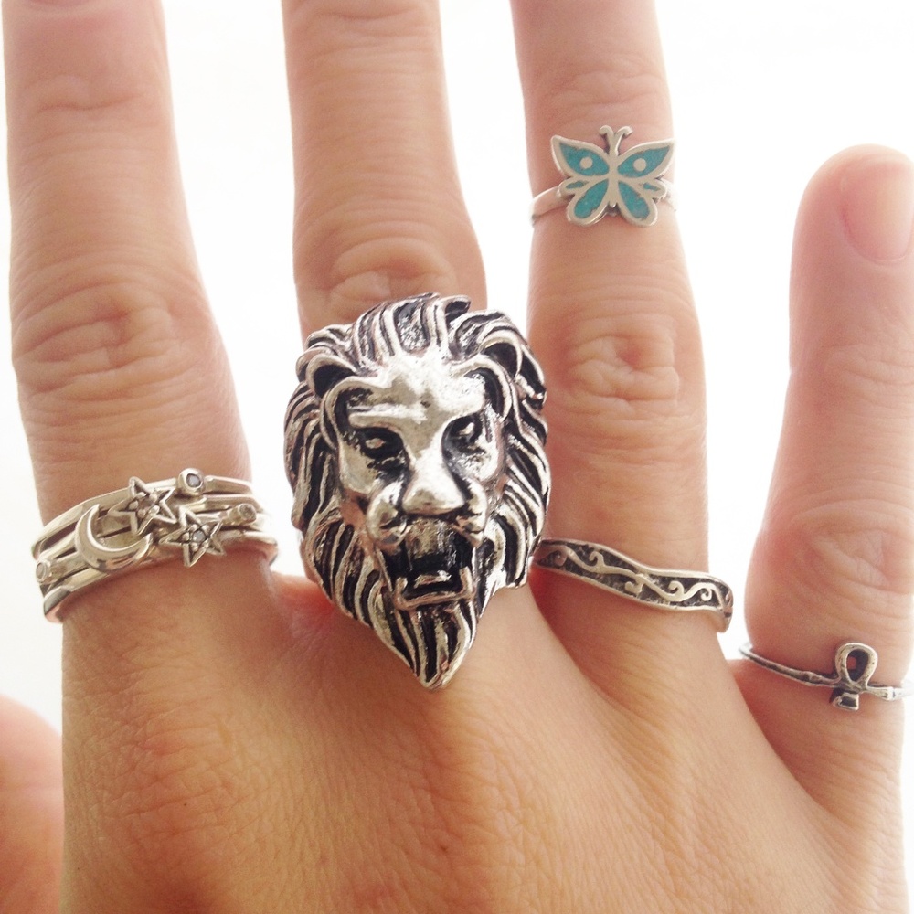 Lion Ring - Picture 3 of 4